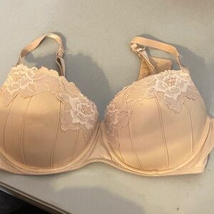 Candie's Lace Accent Bra in Cream